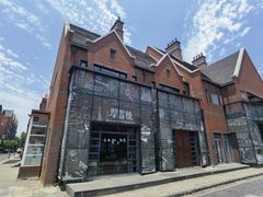 -钟书阁(松江泰晤士小镇店)