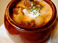 罐焖牛肉-老井俄式餐厅