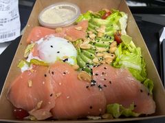 牛油果三文鱼沙拉-HELLO 27 意面·沙拉·帕尼尼