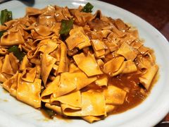 -95号酱骨·一块豆腐(展春园西路店)