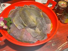 -二荆条·蜀鲜汇城市森林火锅