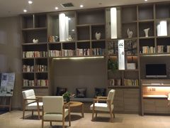 -西安大雁塔科技大学地铁站亚朵酒店