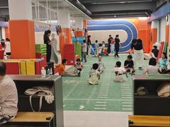 -悦动体能篮球羽毛球网球(三里河店)