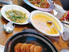 -俭寨大盘鸡·手抓肉·烧烤新疆菜(乌苏路店)
