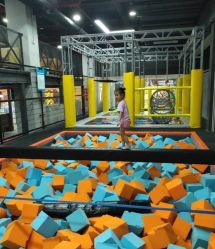 -蹦贝运动中心·蹦床·攀岩·闯关(龙岗店)