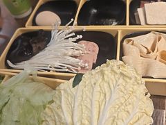 -呷哺呷哺 小火锅 (浦东新欧尚超市店)