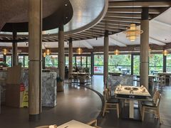 -茅草房·河畔园林火锅