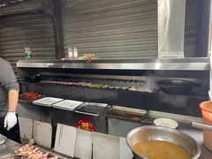 -老广烧烤(骆驼山康馨园店)