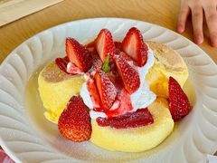 草莓舒芙蕾-OUR Bakery(三里屯太古里店)