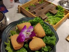 -尚尚仙·酸汤猪手·猪肚鸡火锅(华联万柳购物中心店)