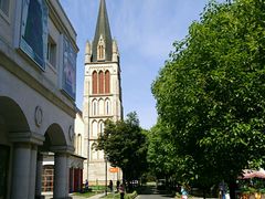 -钟书阁(松江泰晤士小镇店)