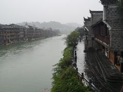 -临江餐馆二楼美食部落