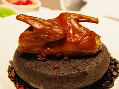 花椒带汁脆皮乳鸽-许家菜(望江店)