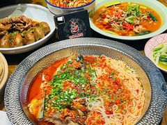 -佬牌火辣辣衢州特色菜(皇冠总店)