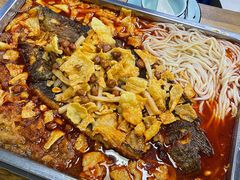 -在巷子里的烤肉店·螺蛳粉烤鱼·牛蛙(和美城店)