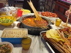-钢管厂五区小郡肝串串香(蜀都万达店)
