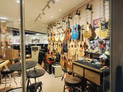 -柏斯音乐艺术中心·钢琴·吉他(上音店)