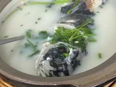 -天乐农家鱼头王(天目湖店)