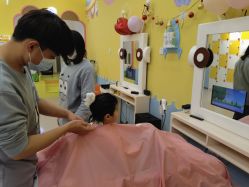 -爆米花儿童美发乐园