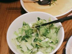 -爱碗亭·鲜炒湖南菜(壹城中心店)