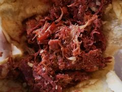 腊牛肉夹馍-杨天玉腊牛羊肉店