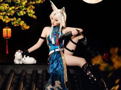 -米游妙妙屋cosplay换装自拍摄影体验馆