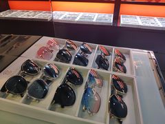 -潘多拉眼镜·蔡司依视路明月(潘家园店)