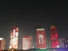 -万绿园
