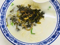 鱼汤雪菜肉丝面-面婆婆东台鱼汤面(湛江路店)
