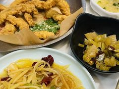 -洪氏嗨捞·猪肚鸡火锅(阳光天地店)