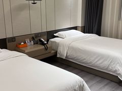 -雲宜贵宾舍酒店(深圳龙东地铁站店)