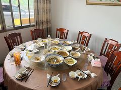 -领鲜土菜馆