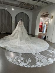-艾米丽婚纱礼服