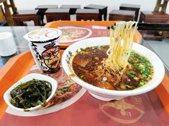 -牛一嘴·兰州牛肉面·大盘鸡(财富中心店)