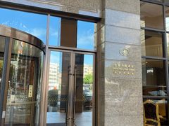 -汕尾巴黎半岛酒店