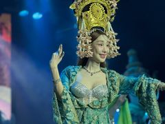 -金东尼人妖秀
