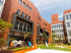 -上海德威外籍人员子女学校(浦西校区)