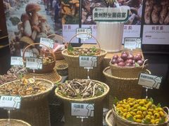 -黔蘑菇四季餐厅(观山湖店)