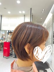 -丁和李朴美发沙龙