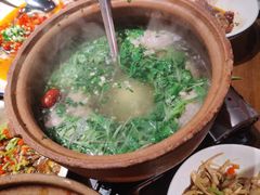 山泉水炖手工土猪肉丸子汤-老湘村·湖南土菜(天河维多利店)