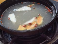 羊汤-麒麟羊庄酒店内庭院(新风街豪威麒麟店)