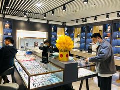 店内环境-宏宇眼镜蔡司依视路折扣店(兆佳眼镜城店)