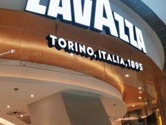 -LAVAZZA 拉瓦萨咖啡(北外滩来福士店)