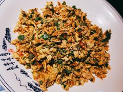 香椿炒土鸡蛋-兰婆婆餐厅淳安菜