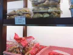 -红宝石·鲜奶小方·海派西点房(金杨店)