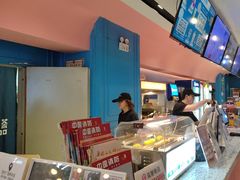 -完美世界影城(昆明翡翠湾店)
