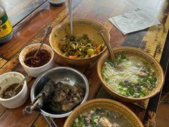 -正宗李家土鸡米线店