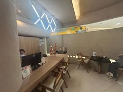 -灸春堂·艾灸·痛症·整脊连锁(之江银泰店)