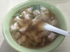 -张阿三馄饨店