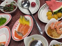 -四囍码头海鲜烧烤自助火锅(外滩南京东路悦荟广场店)